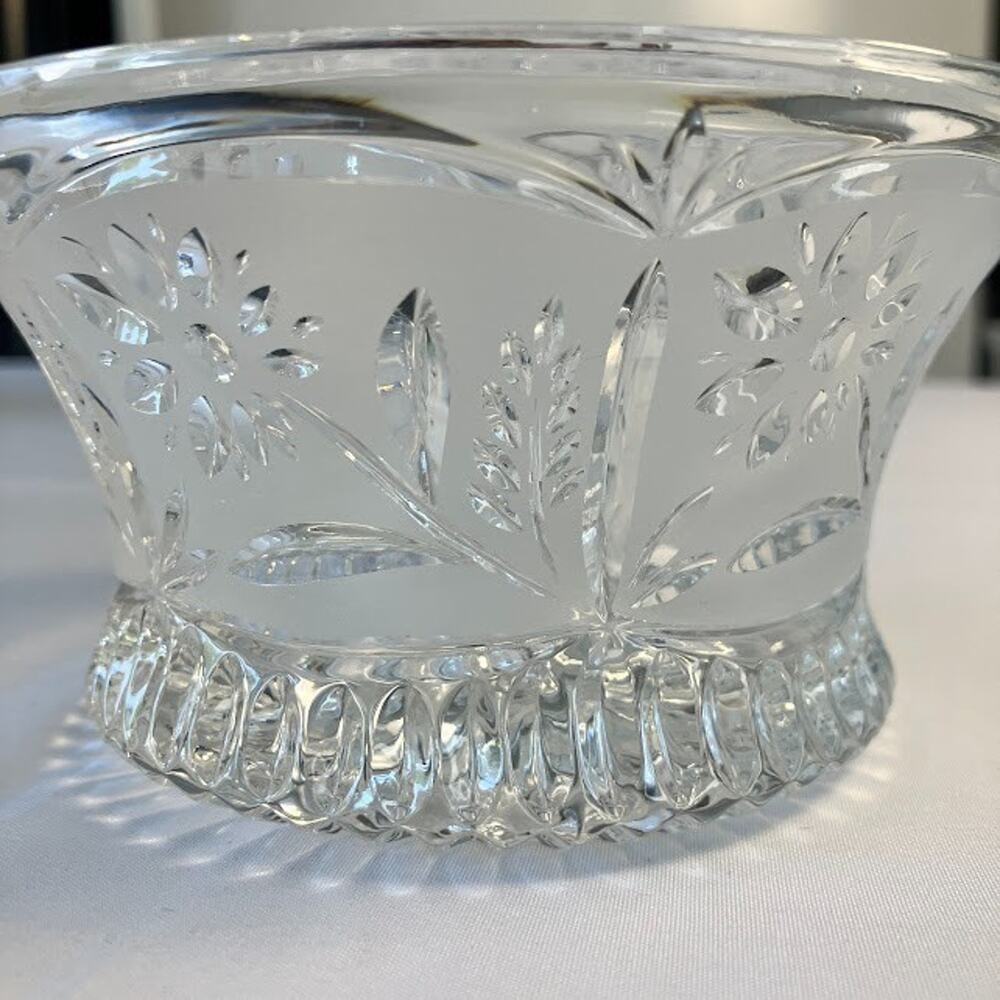 Vintage Lausitzer German Crystal Candy Dish The Margaret Daisy